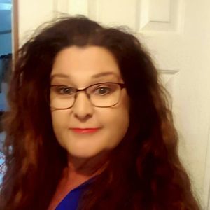 Meet your Posher, Carol